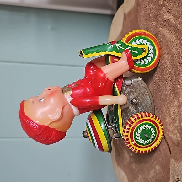 Vintage Ringing Tricycle Toy - Picture 5 of 6